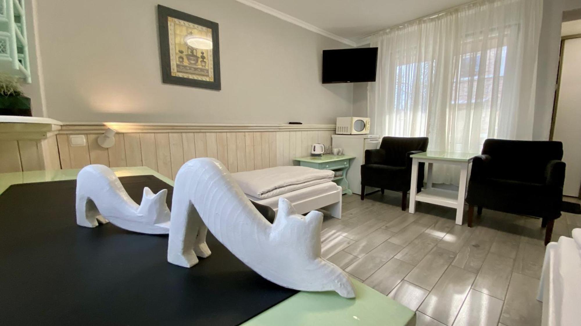 Villa Pod Orzechem W Zaniemyslu المظهر الخارجي الصورة