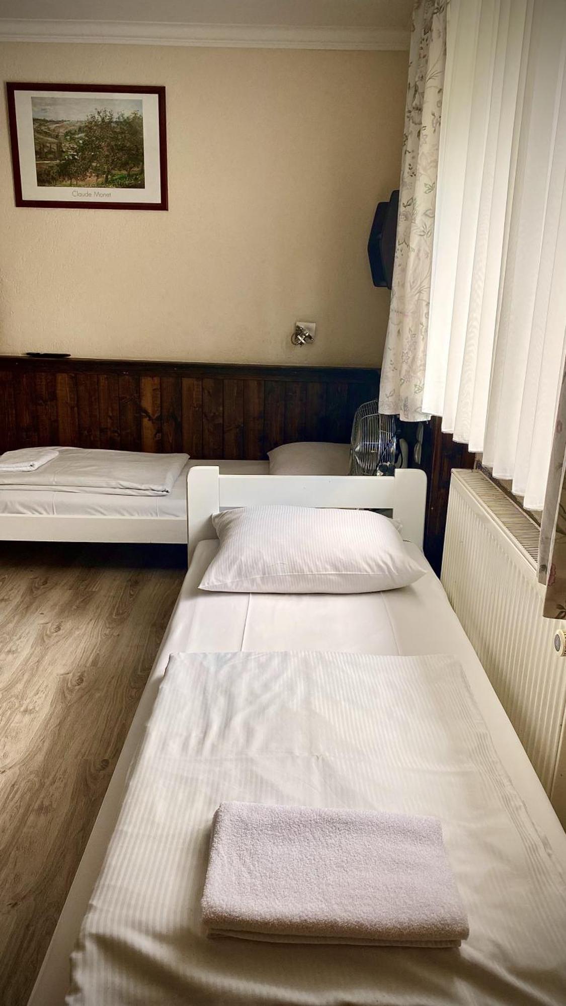 Villa Pod Orzechem W Zaniemyslu المظهر الخارجي الصورة