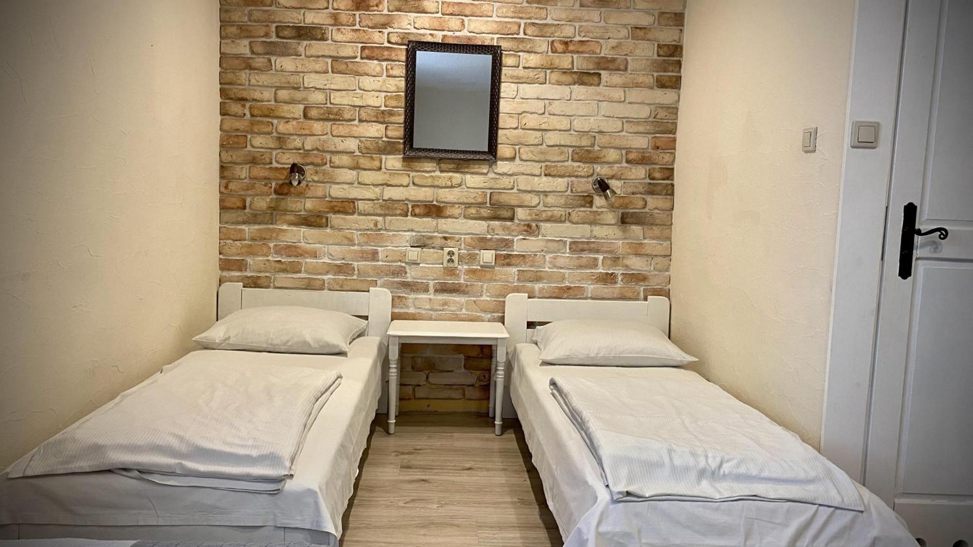 Villa Pod Orzechem W Zaniemyslu المظهر الخارجي الصورة