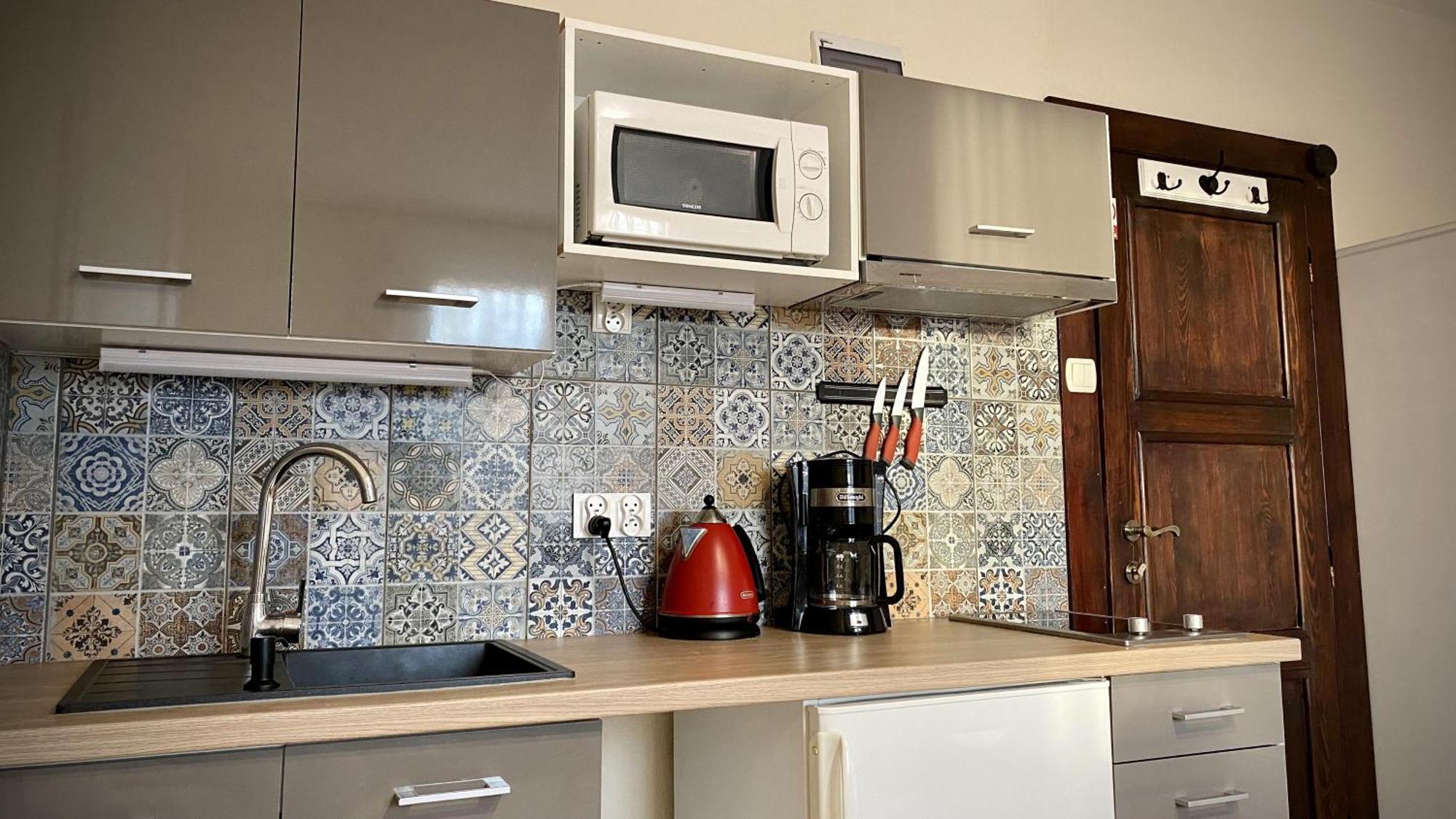 Villa Pod Orzechem W Zaniemyslu المظهر الخارجي الصورة