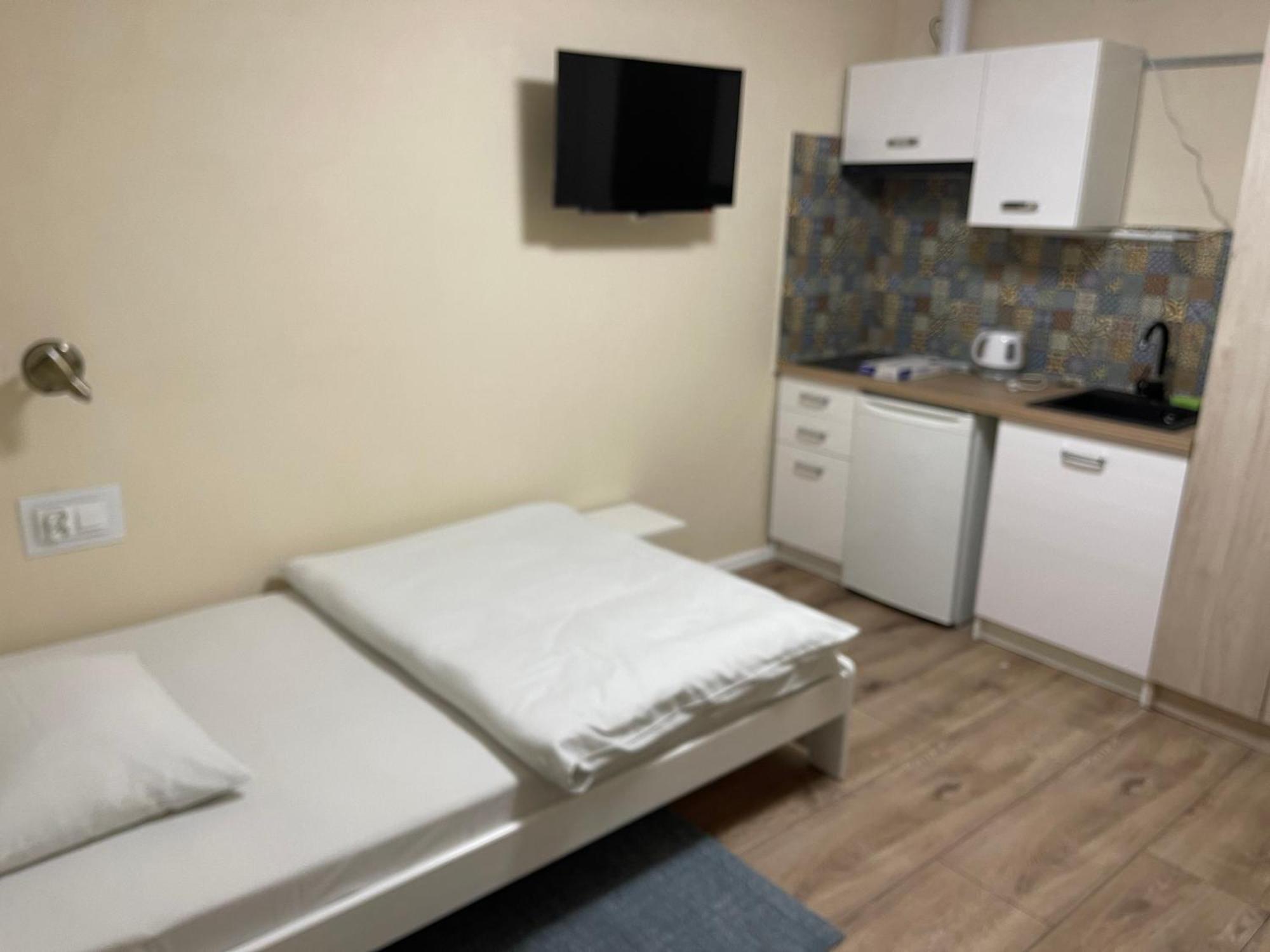 Villa Pod Orzechem W Zaniemyslu المظهر الخارجي الصورة